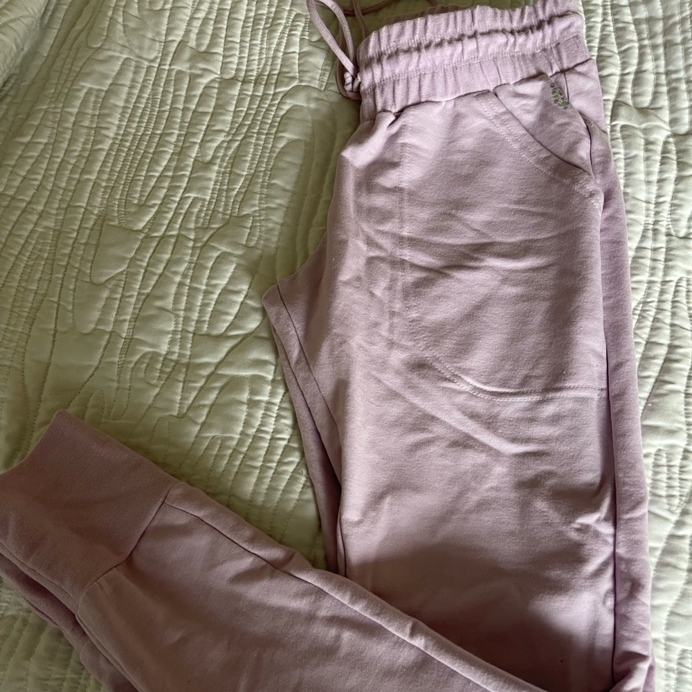 FP Movement Lilac colored joggers